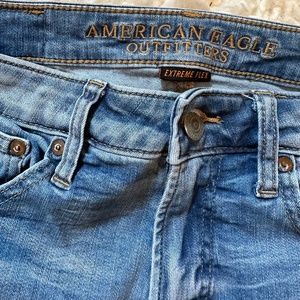 Mens American Eagle Jeans, Extreme Flex, Distressed Wash, Slim Straight, 30 x 34